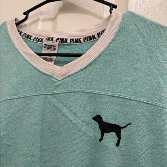 Victoria's Secret PINK Mint Green Long-Sleeve V-Neck Top with White Accents - Picture 4 of 8